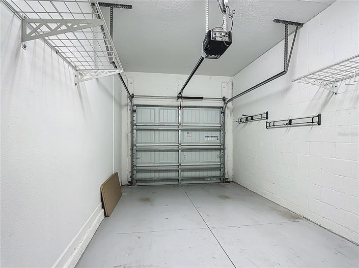 Image No.64-6 Bed Property for sale