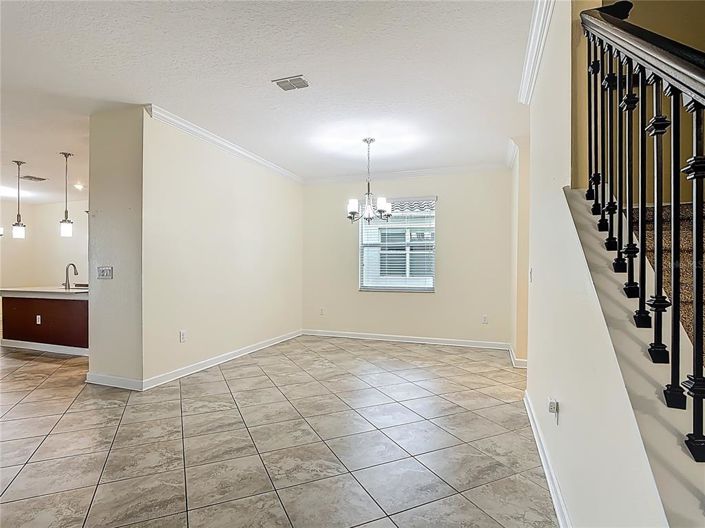 Image No.7-6 Bed Property for sale