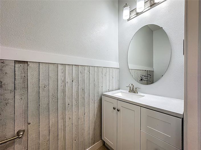 Image No.9-6 Bed Property for sale