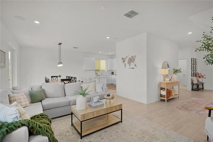 Image No.11-3 Bed Property for sale