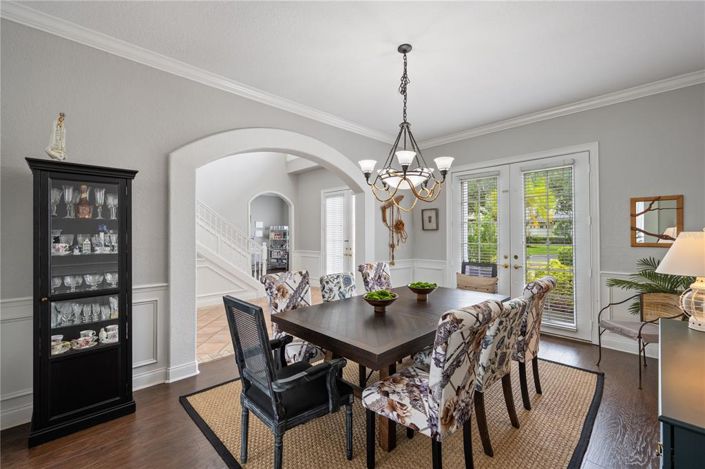 Image No.14-5 Bed Property for sale