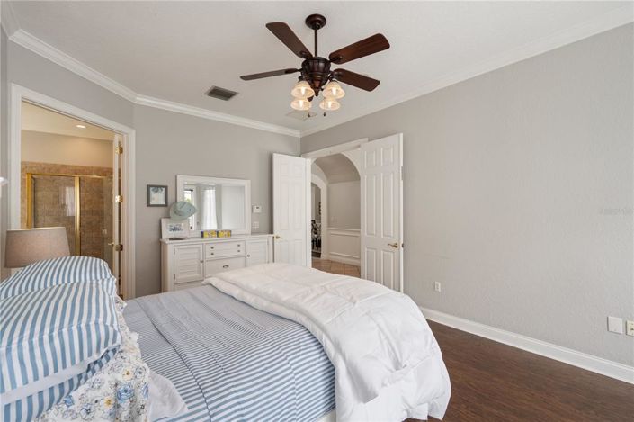 Image No.16-5 Bed Property for sale