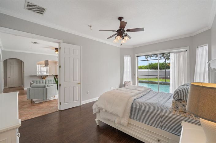 Image No.17-5 Bed Property for sale