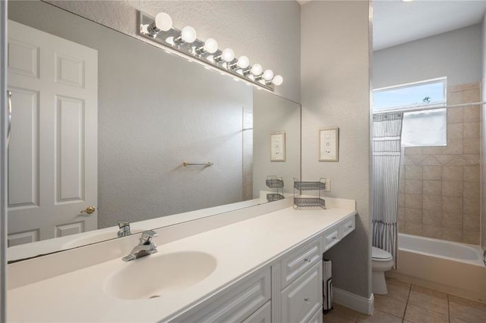 Image No.26-5 Bed Property for sale