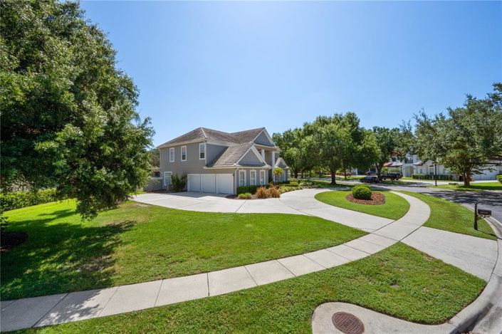 Image No.57-5 Bed Property for sale