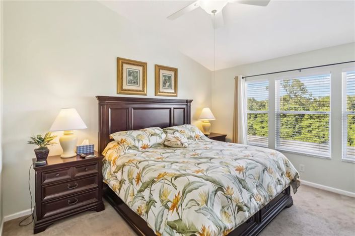 Image No.12-3 Bed Townhouse for sale