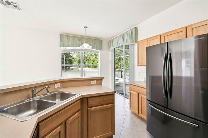 Image No.11-5 Bed Property for sale