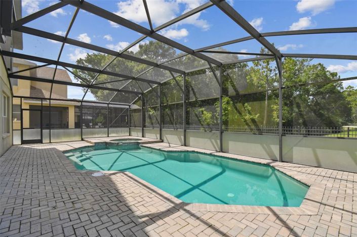 Image No.30-5 Bed Property for sale