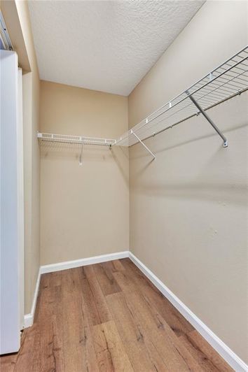 Image No.15-2 Bed Townhouse for sale