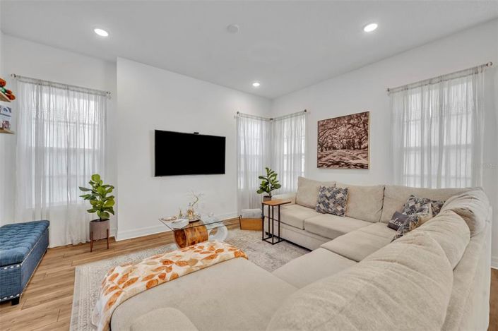 Image No.3-Propriété de 4 chambres à vendre à Celebration