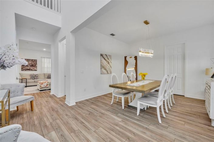 Image No.7-Propriété de 4 chambres à vendre à Celebration