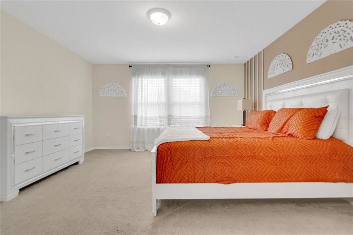 Image No.18-5 Bed Property for sale