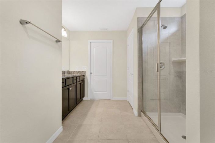 Image No.20-5 Bed Property for sale