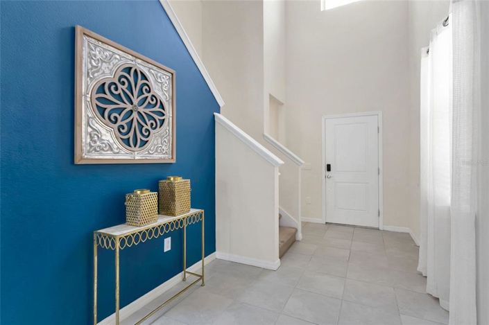 Image No.5-5 Bed Property for sale