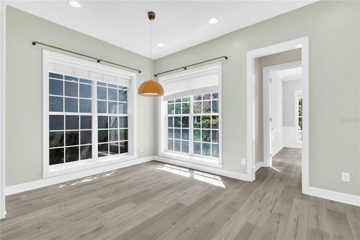 Image No.15-5 Bed Property for sale