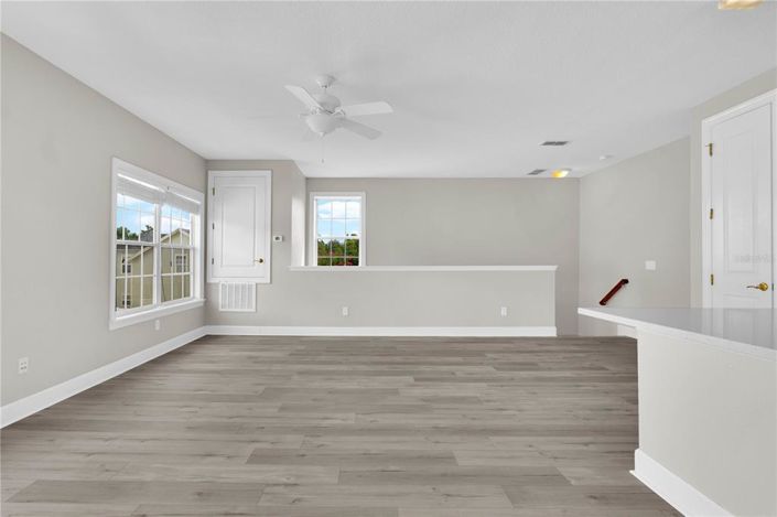 Image No.50-5 Bed Property for sale