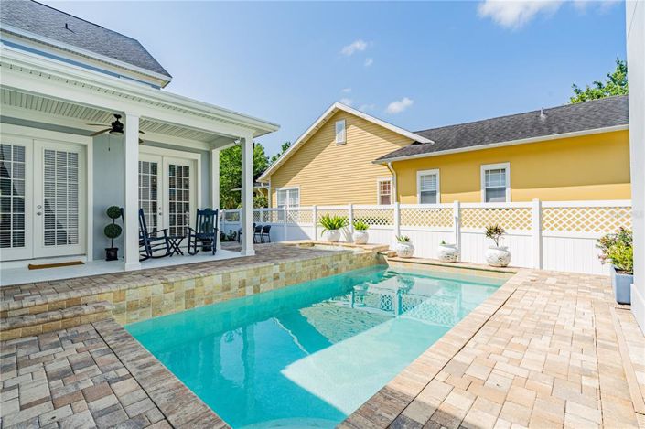 Image No.53-5 Bed Property for sale