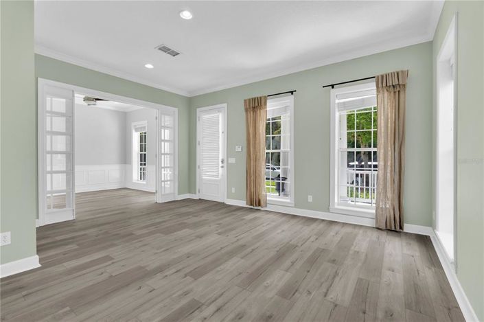 Image No.6-5 Bed Property for sale