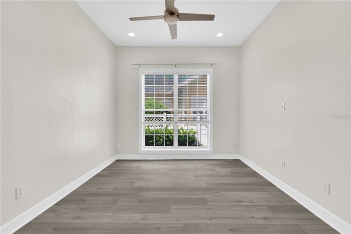 Image No.9-5 Bed Property for sale