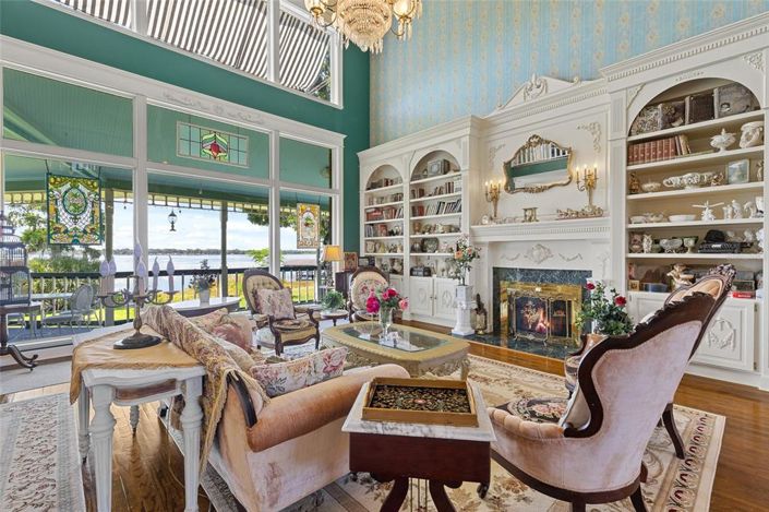 Image No.26-5 Bed Property for sale