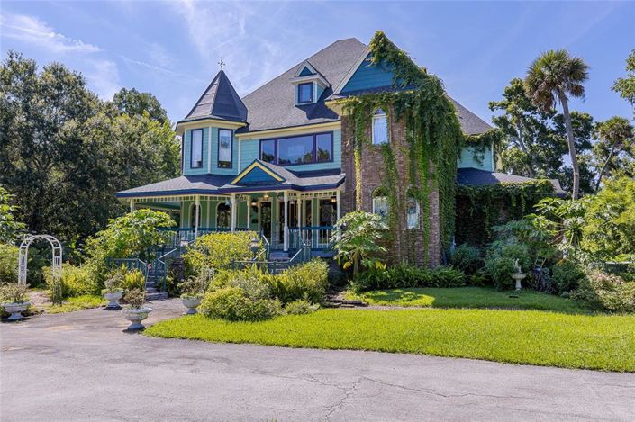 Image No.4-5 Bed Property for sale