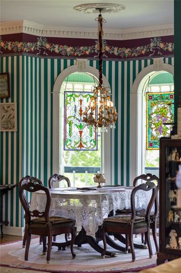 Image No.60-5 Bed Property for sale