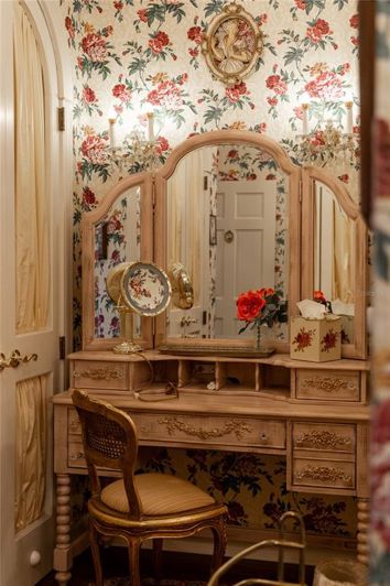 Image No.67-5 Bed Property for sale