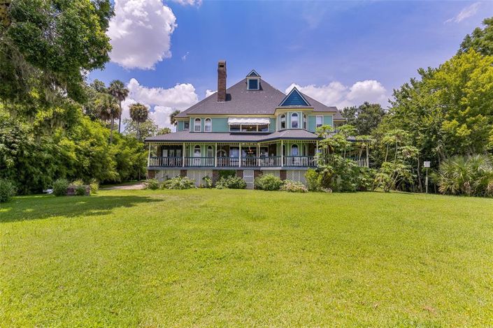 Image No.75-5 Bed Property for sale