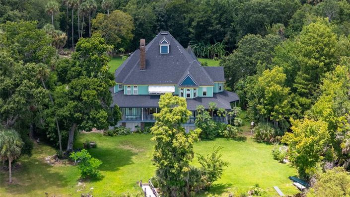 Image No.88-5 Bed Property for sale