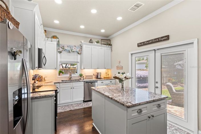 Image No.10-4 Bed Property for sale