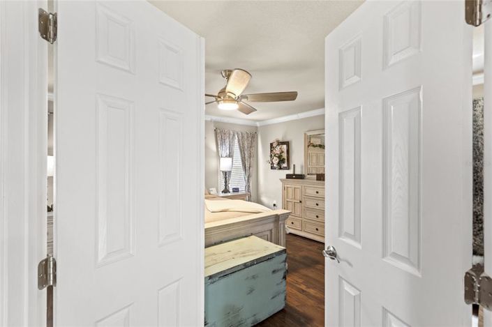 Image No.16-4 Bed Property for sale