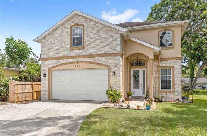 Image No.2-4 Bed Property for sale