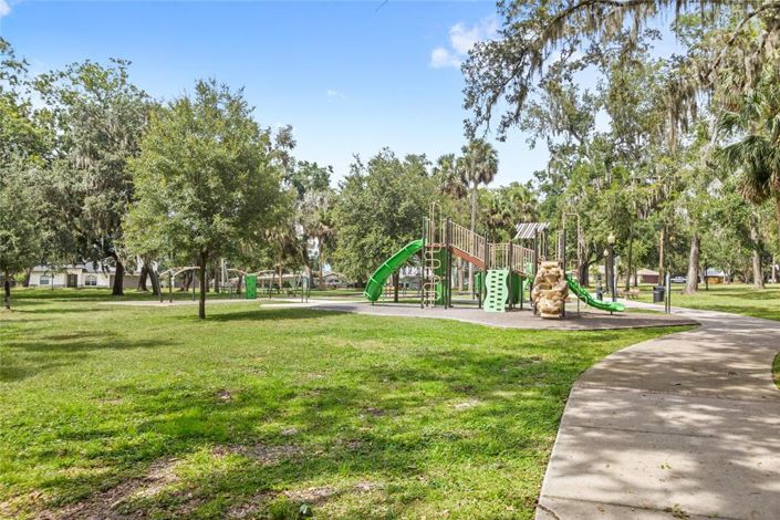 Image No.44-4 Bed Property for sale