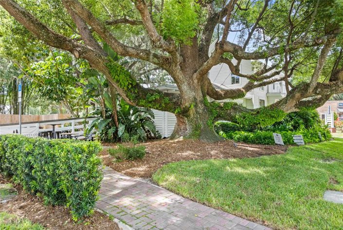 Image No.47-4 Bed Property for sale