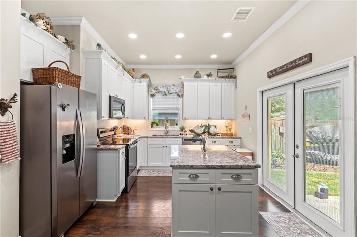 Image No.7-4 Bed Property for sale