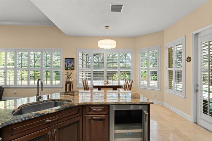 Image No.36-7 Bed Property for sale