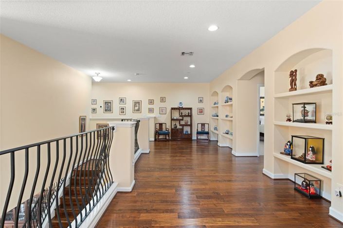 Image No.40-7 Bed Property for sale