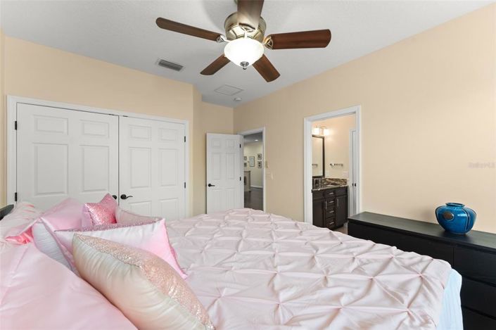 Image No.46-7 Bed Property for sale