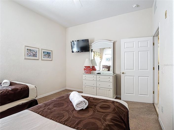 Image No.17-3 Bed Property for sale