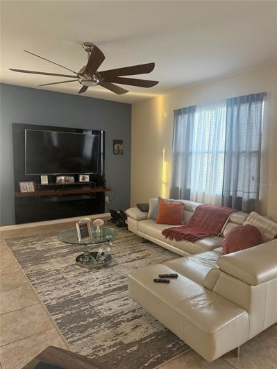 Image No.12-4 Bed Property for sale