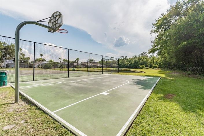 Image No.10-4 Bed Property for sale