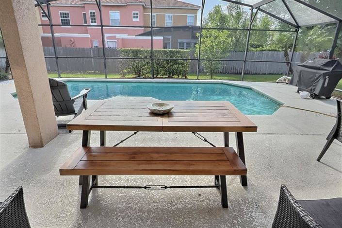 Image No.25-4 Bed Property for sale