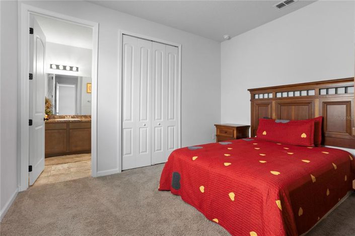 Image No.18-5 Bed Property for sale