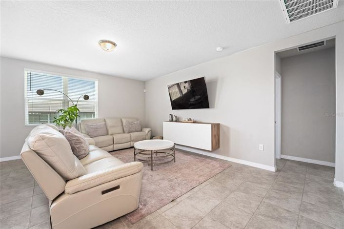 Image No.19-4 Bed Property for sale