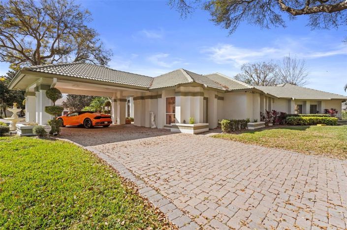 Image No.1-5 Bed Property for sale