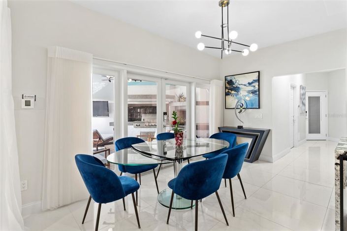 Image No.19-Propriété de 5 chambres à vendre à Orlando