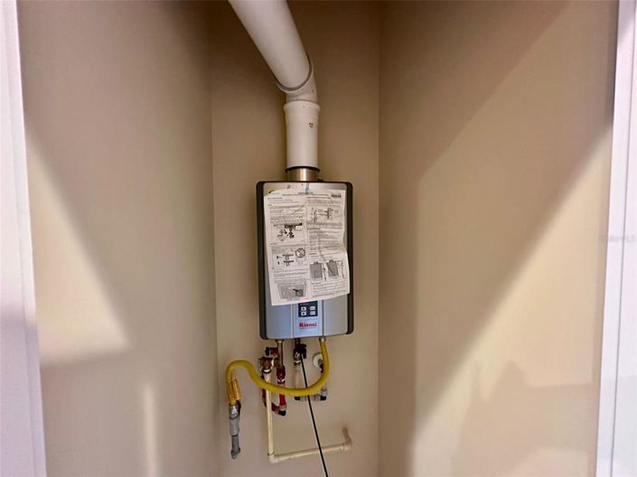 Image No.18-4 Bed Townhouse for sale