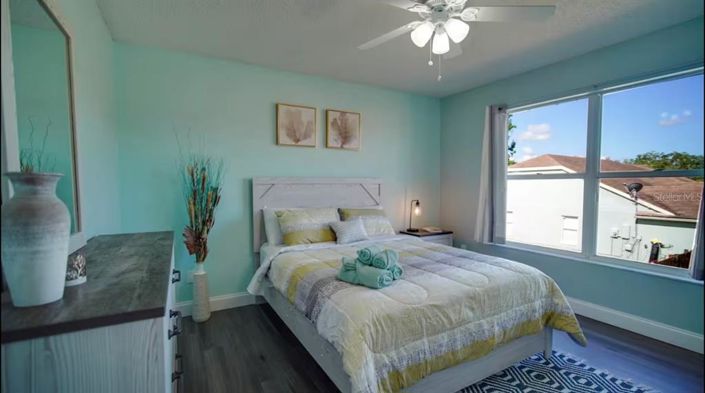 Image No.20-4 Bed Property for sale