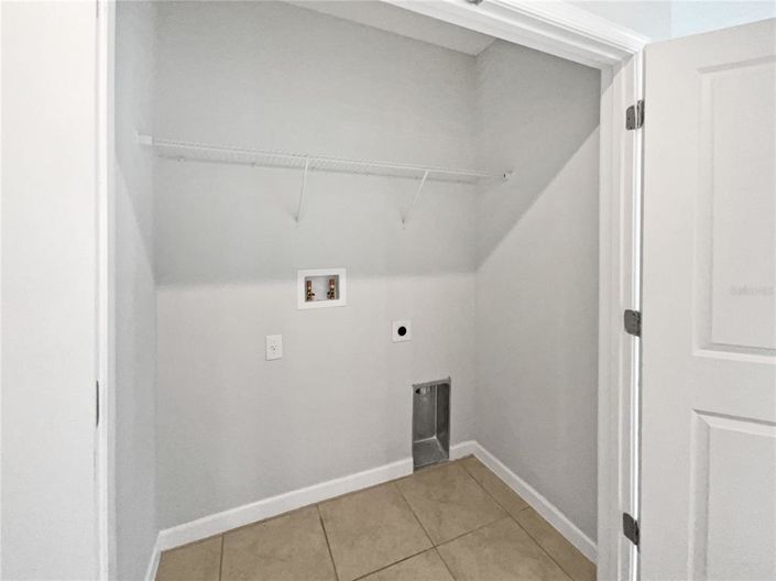 Image No.19-3 Bed Property for sale