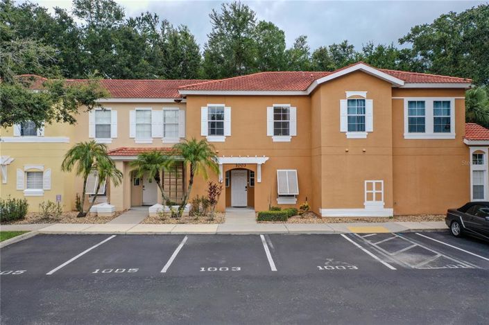 Image No.1-3 Bed Townhouse for sale